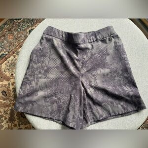 lululemon Team Canada 🇨🇦 Women's WovenAir High-Rise Short 6"